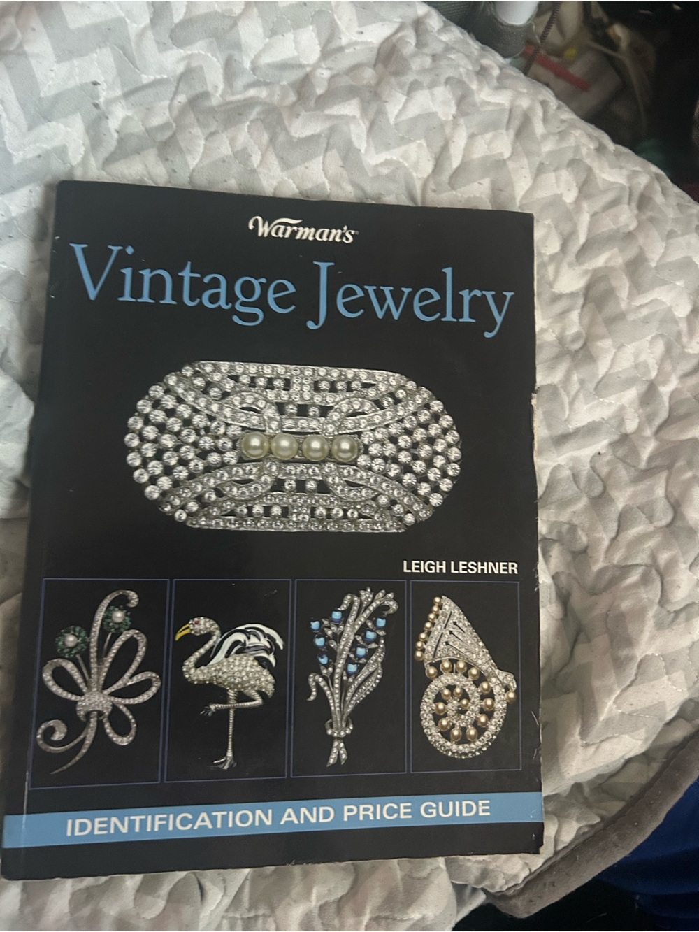 Vintage Jewelry Book - Vintage Jewelry Identification and Price Guide - Warmans